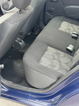 Dacia Sandero 1.2i 75кс, снимка 9