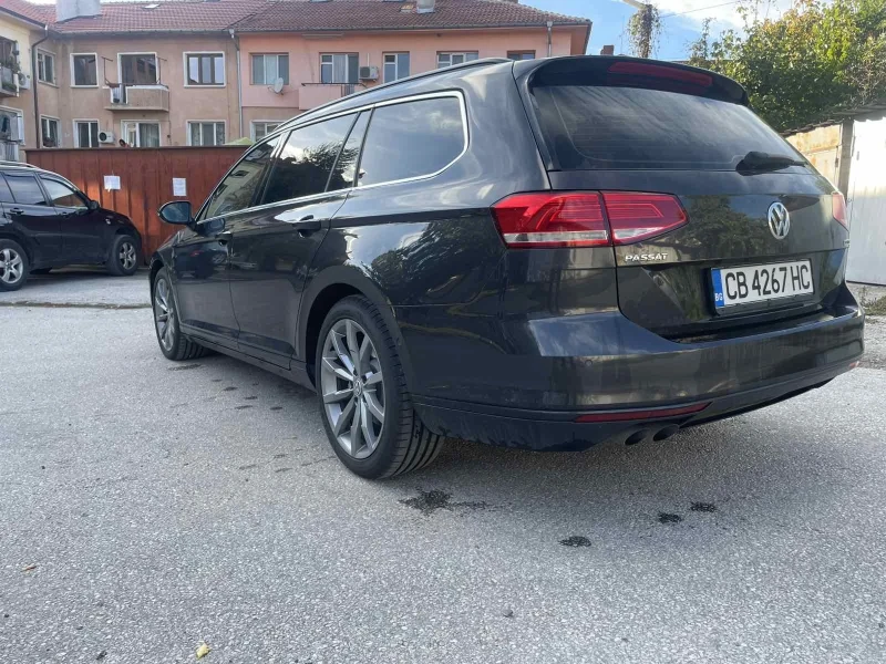 VW Passat, снимка 9 - Автомобили и джипове - 47537289