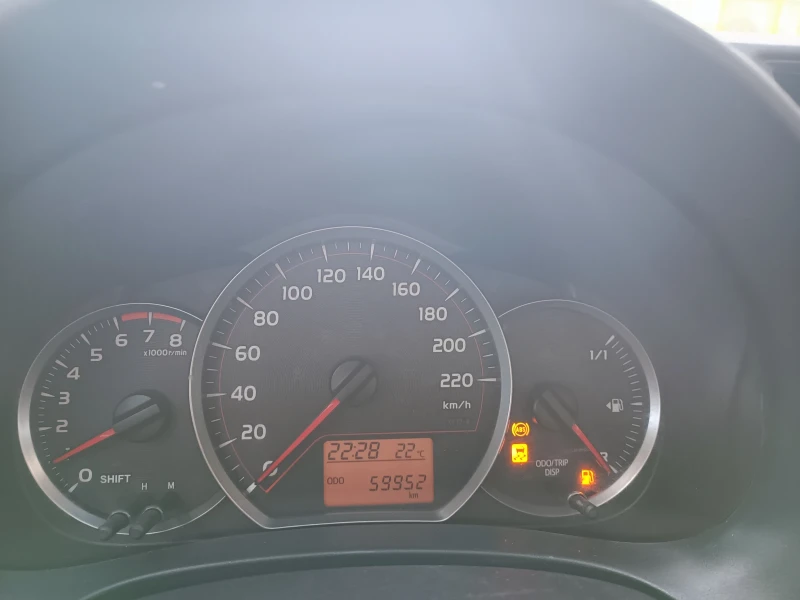 Toyota Yaris 1.0i 59000km. NAVI KAMERA EURO 5B , снимка 10 - Автомобили и джипове - 47542299