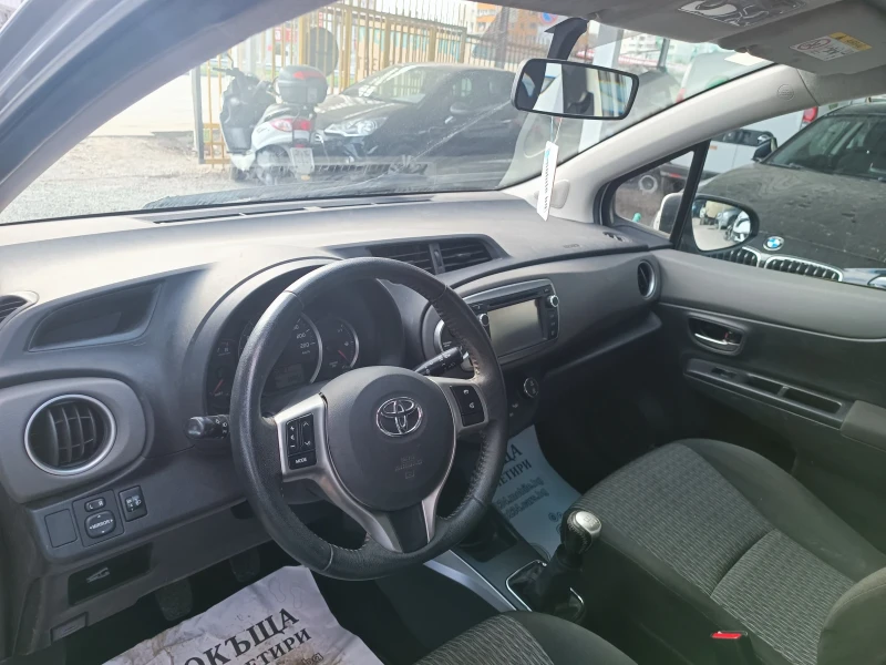 Toyota Yaris 1.0i 59000km. NAVI KAMERA EURO 5B , снимка 9 - Автомобили и джипове - 47542299