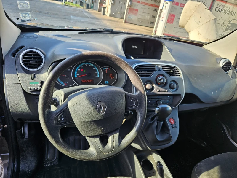 Renault Kangoo Z.E 33kwh MAXI, снимка 10 - Автомобили и джипове - 47574475