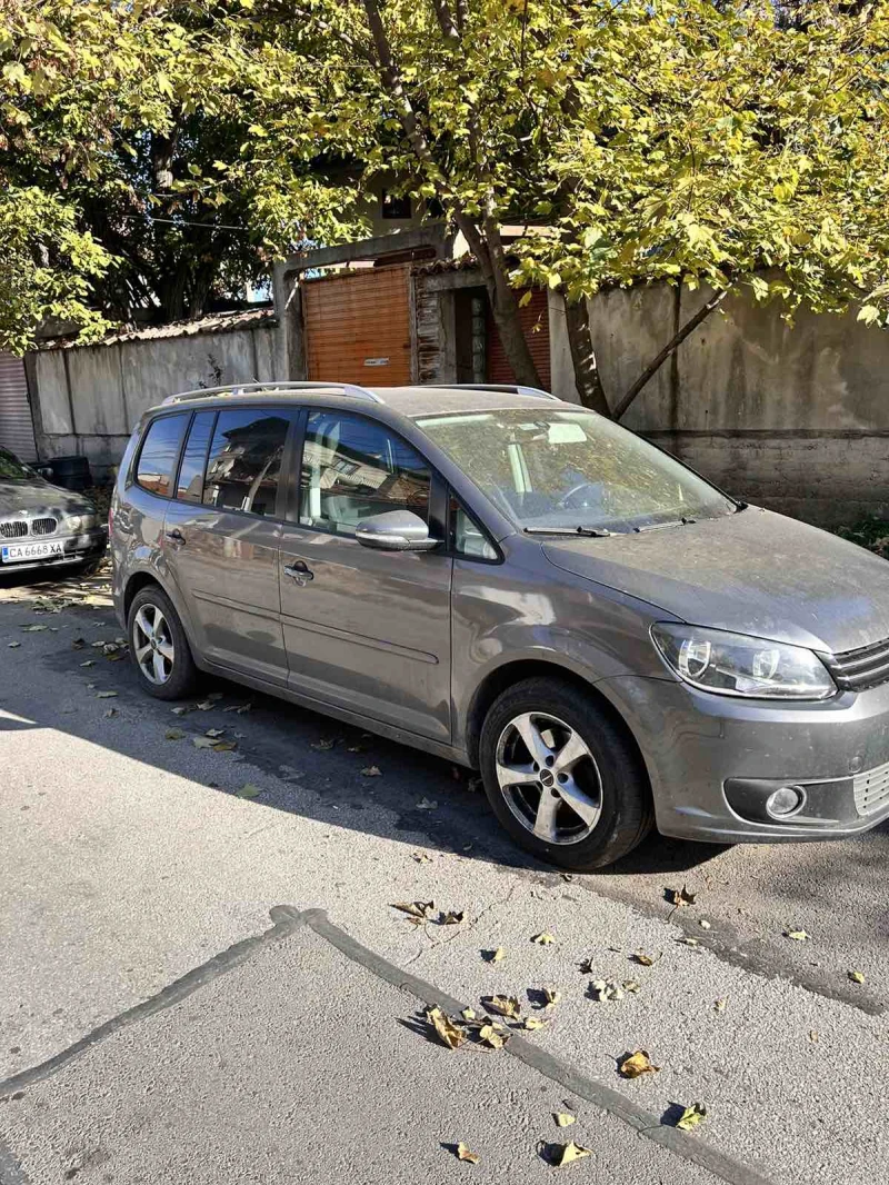 VW Touran 1.6 TDI, снимка 1 - Автомобили и джипове - 47745117