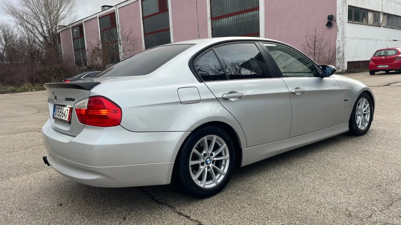 BMW 320 NAVI , снимка 5 - Автомобили и джипове - 48302452