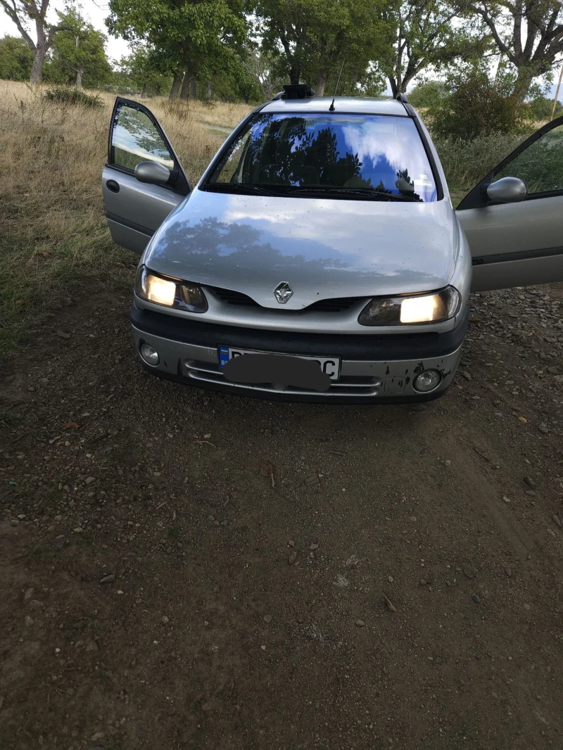 Renault Laguna, снимка 2 - Автомобили и джипове - 49180795