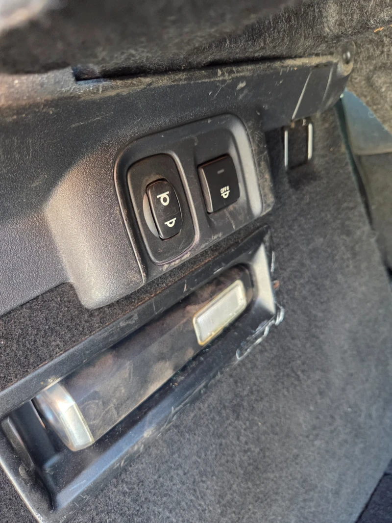 Citroen C4 Picasso 2.0HDI, снимка 8 - Автомобили и джипове - 51924741