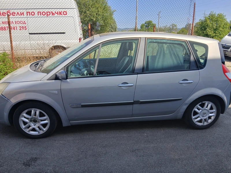 Renault Scenic, снимка 4 - Автомобили и джипове - 52484669