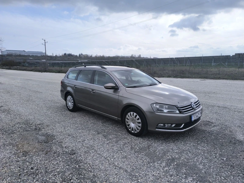 VW Passat, снимка 3 - Автомобили и джипове - 52589793