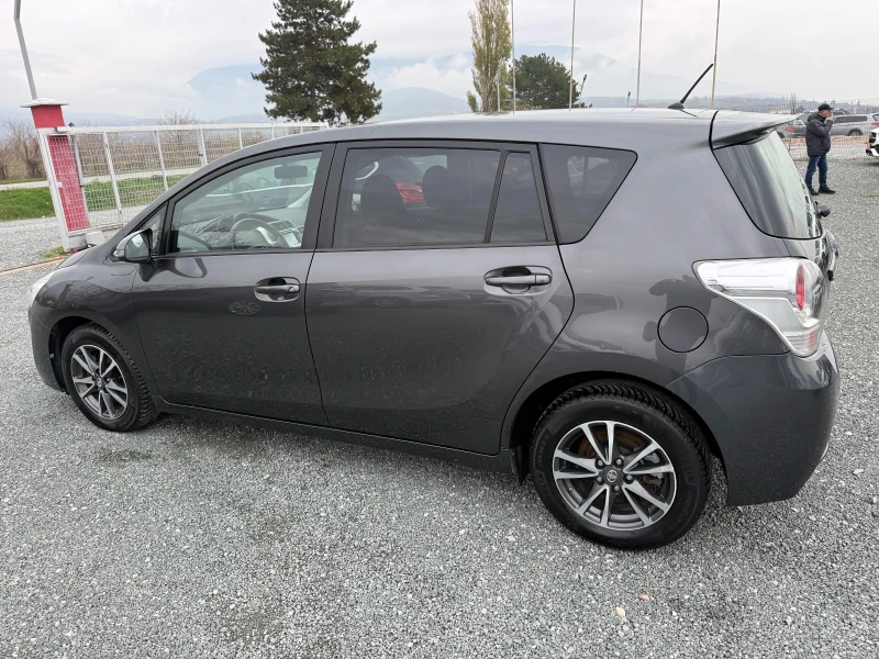 Toyota Verso (KATO НОВА)^(7-МЕСТА), снимка 9 - Автомобили и джипове - 52639852