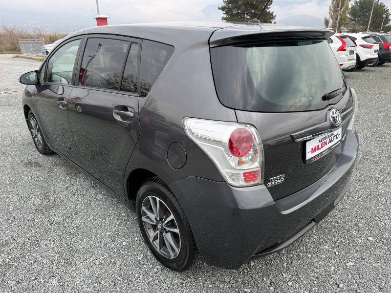 Toyota Verso (KATO НОВА)^(7-МЕСТА), снимка 8 - Автомобили и джипове - 52639852