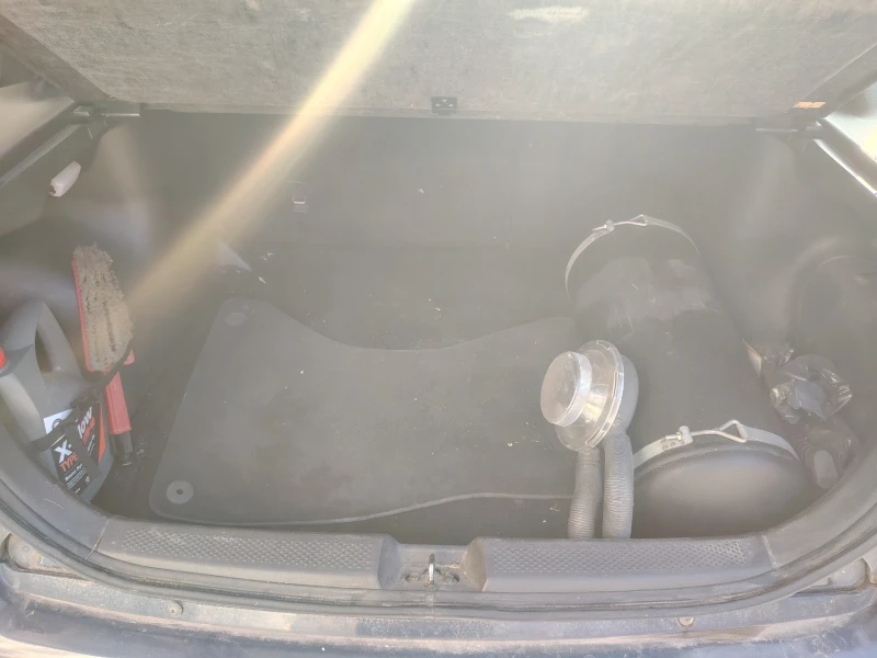 Mazda 323 F, снимка 5 - Автомобили и джипове - 52801063