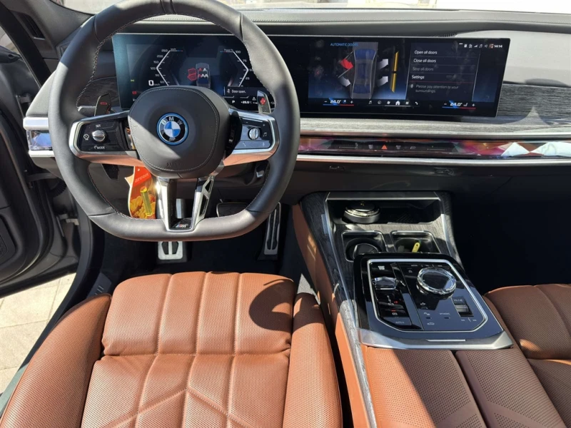 BMW 760 xDrive Sedan, снимка 12 - Автомобили и джипове - 52816375