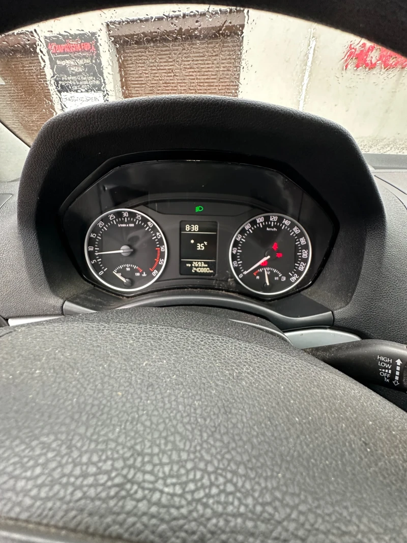 Skoda Octavia 1.6TDI6ск4х4CAY, снимка 10 - Автомобили и джипове - 53450564