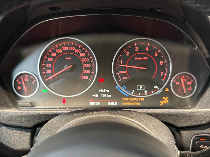 BMW 330 * * CARFAX * * АВТО КРЕДИТ * * , снимка 8 - Автомобили и джипове - 53502334