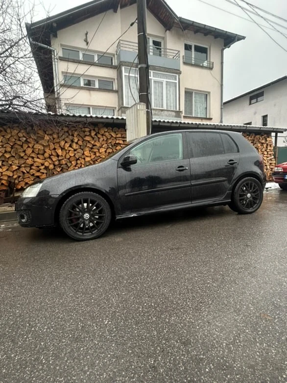 VW Golf 2.0tdi GTD, снимка 2 - Автомобили и джипове - 48189709