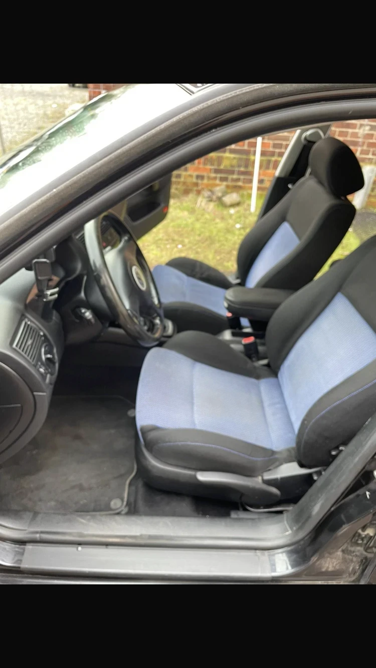 VW Golf, снимка 4 - Автомобили и джипове - 55364456