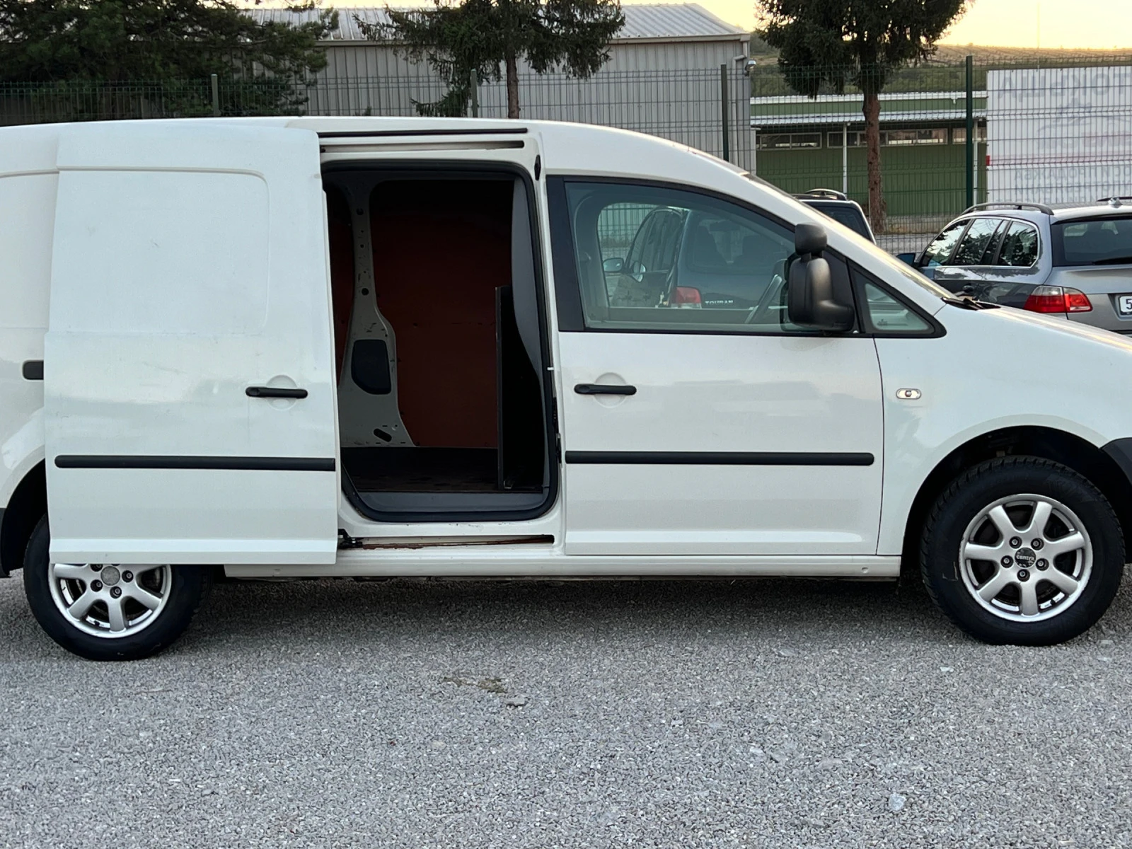 VW Caddy 1.9TDI MAXXI - изображение 7