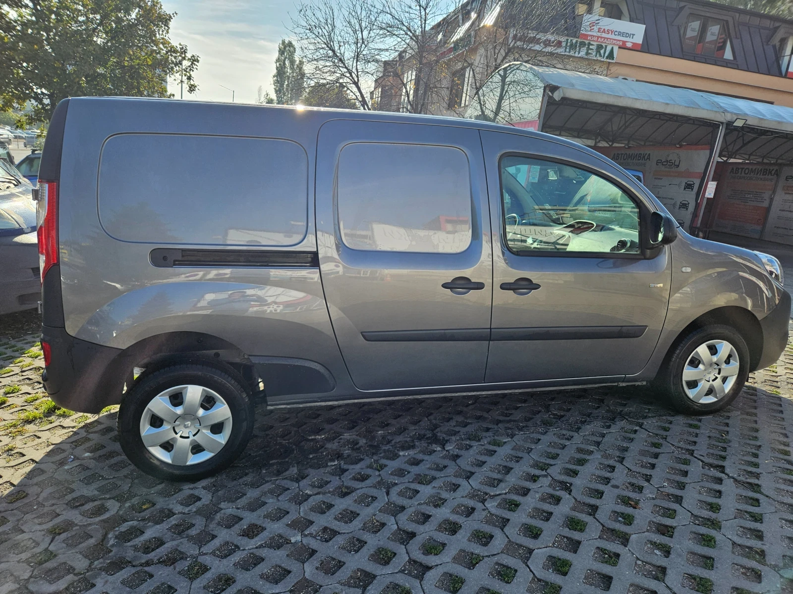 Renault Kangoo Z.E 33kwh MAXI - изображение 3