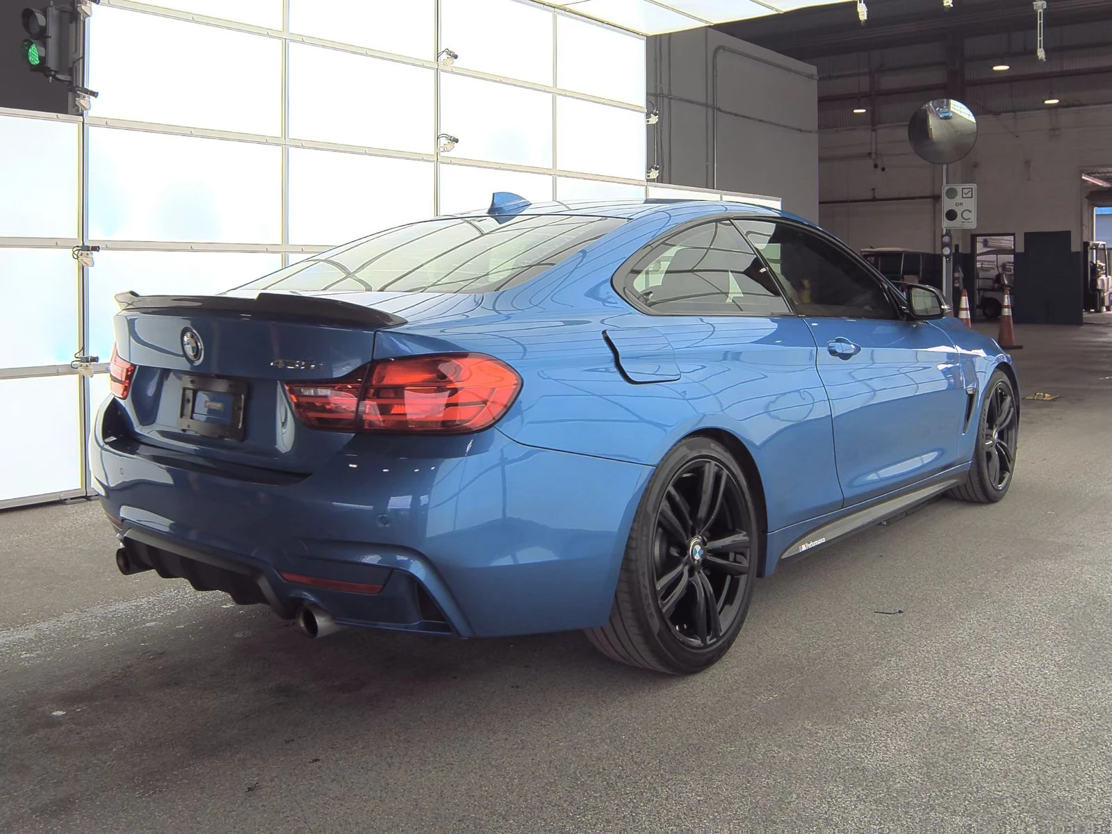 BMW 435 M* SPORT* LINE* ПОДГРЕВ* КАМЕРА* КЕЙЛЕС* LANE* ASS - изображение 2