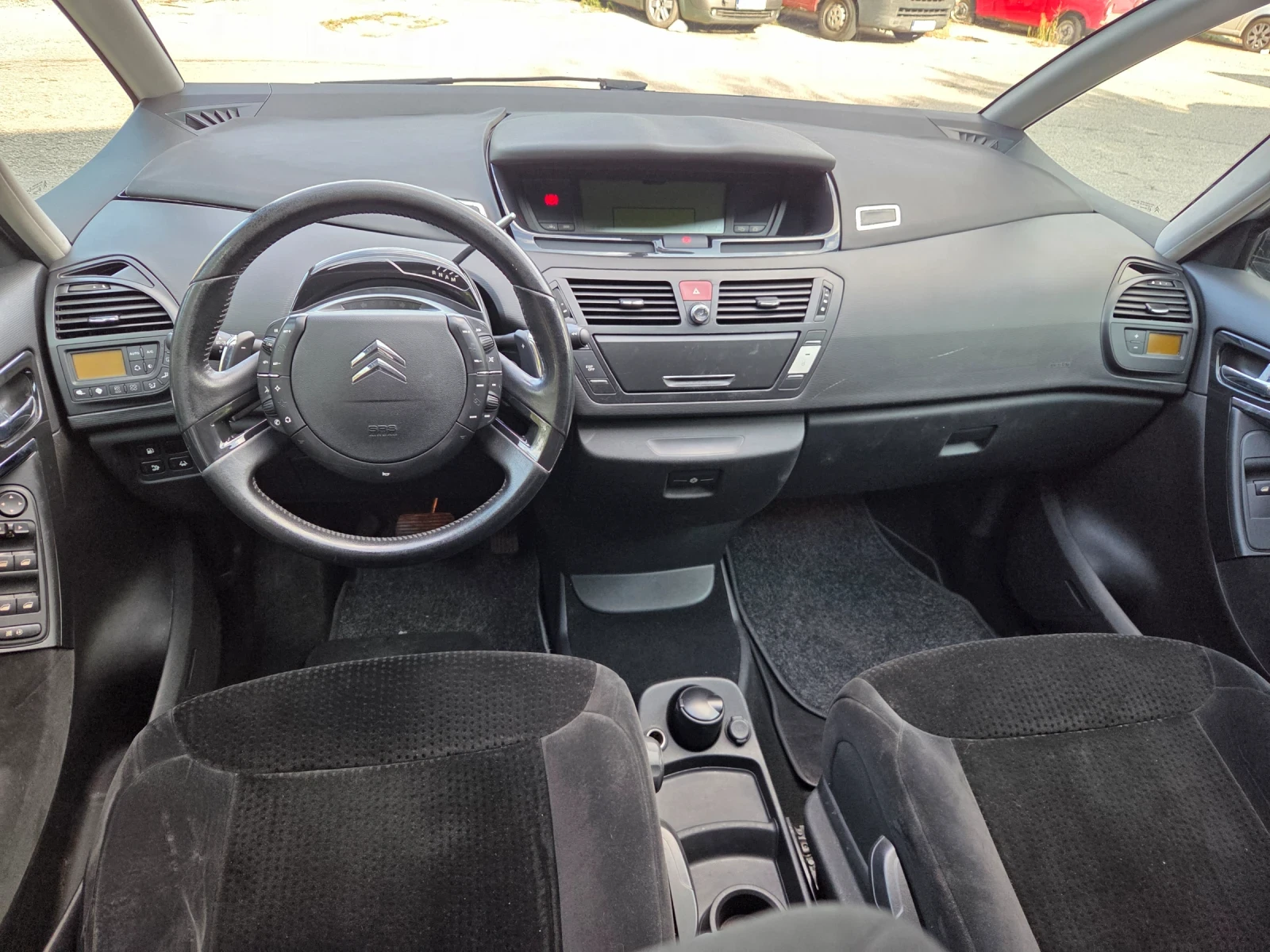 Citroen C4 Picasso 2.0HDI - изображение 10