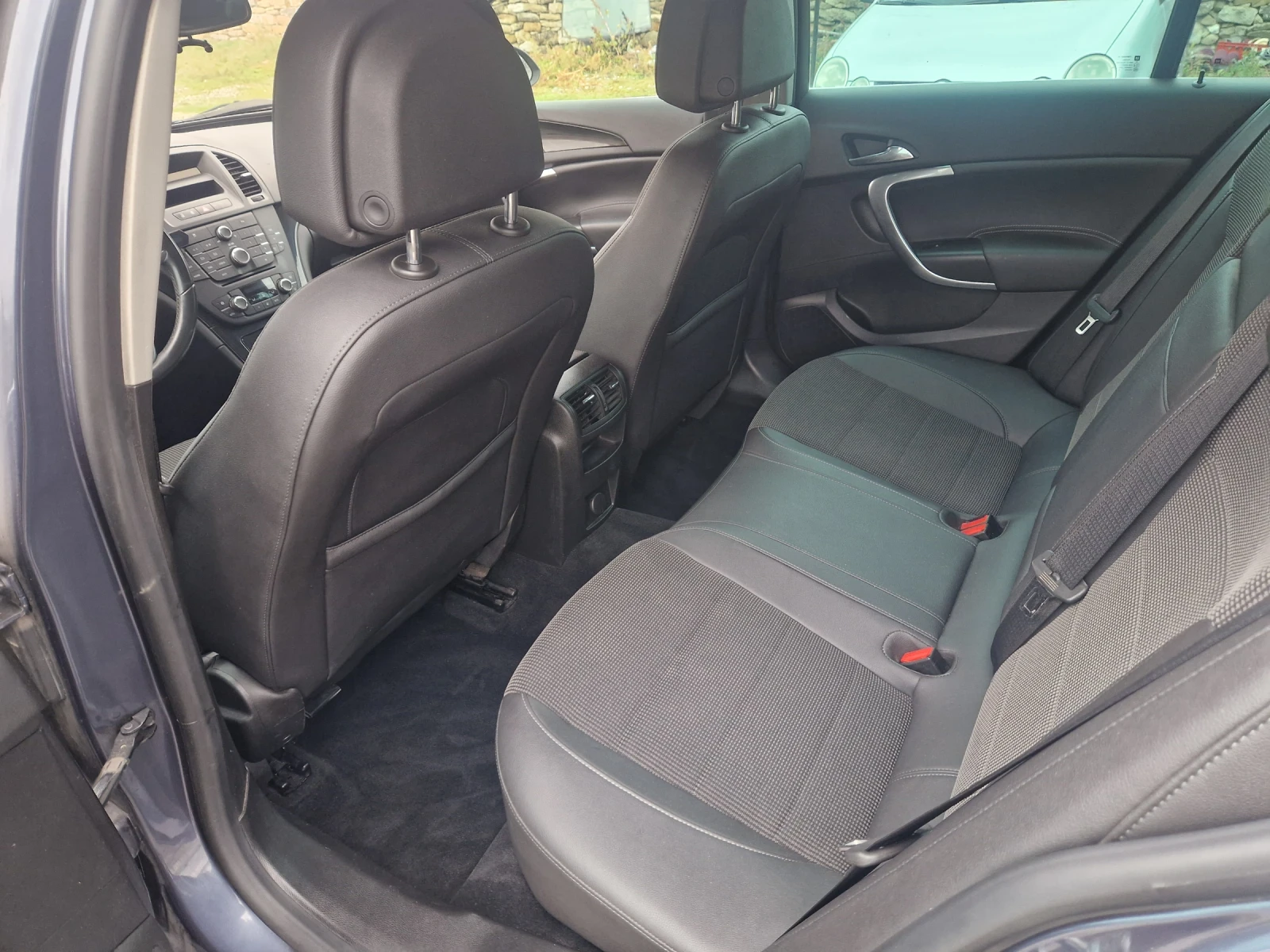 Opel Insignia 2.0cdti, 160��, 197�.��, full, ���� ���� | Mobile.bg � ����������� 11