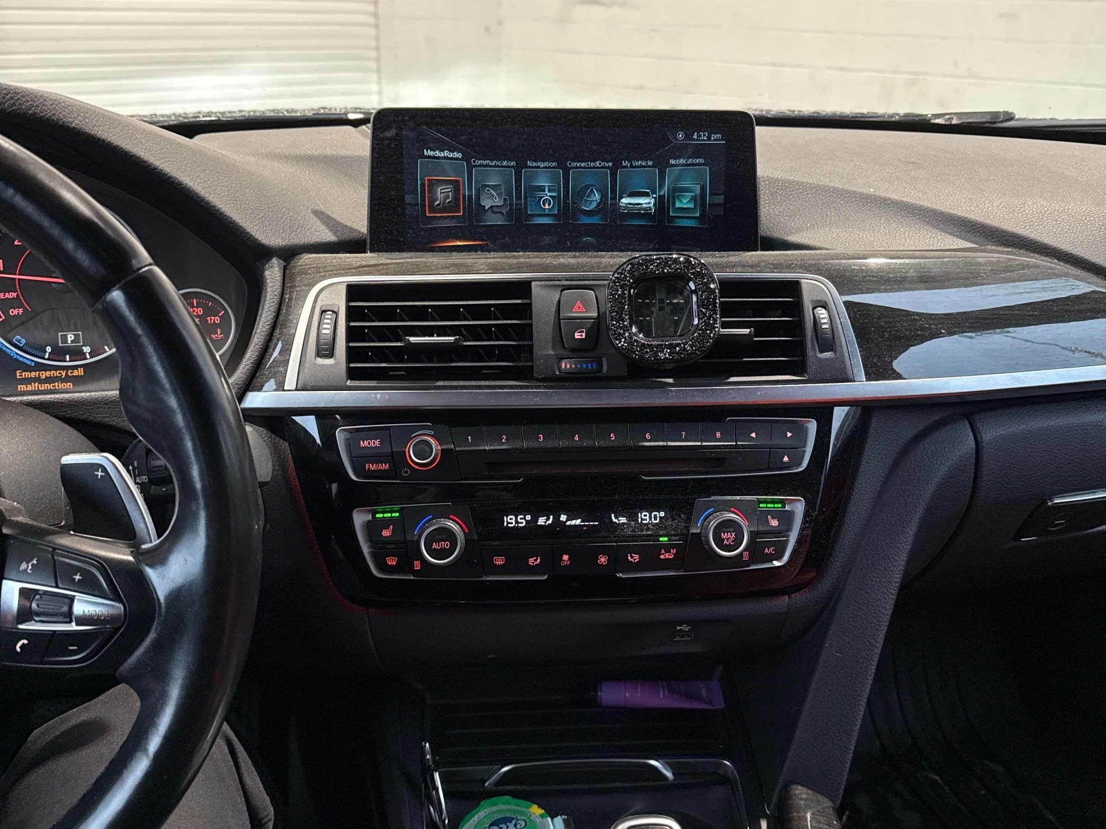 BMW 330 * * CARFAX * * АВТО КРЕДИТ * *  - изображение 9