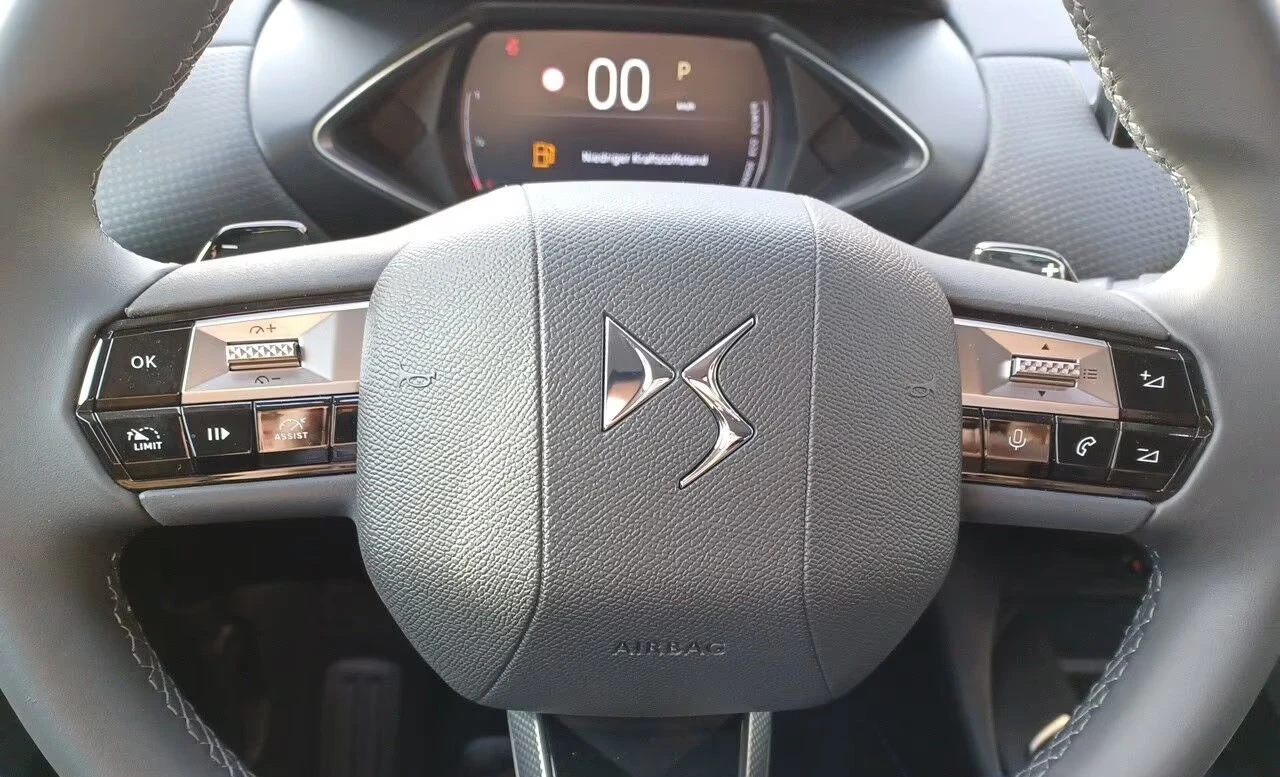 DS DS 3 НОВ!1.2MHEV/136HP/PALLAS/CAM/LED/NAVI/ACC/817g - изображение 9