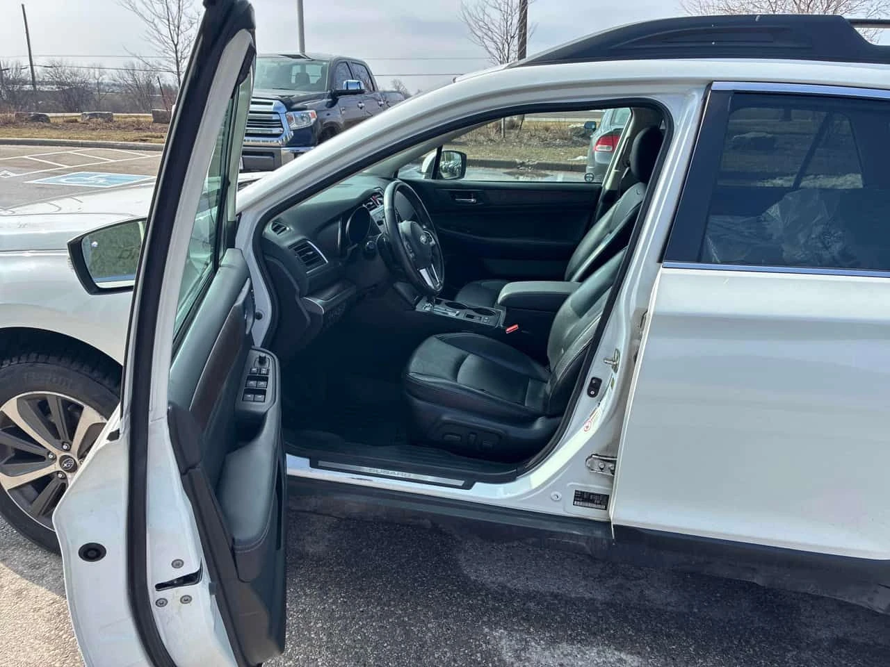 Subaru Outback * Limited * PANO* KEYLESS* ПОДГРЕВ* , снимка 13 - Автомобили и джипове - 53861889