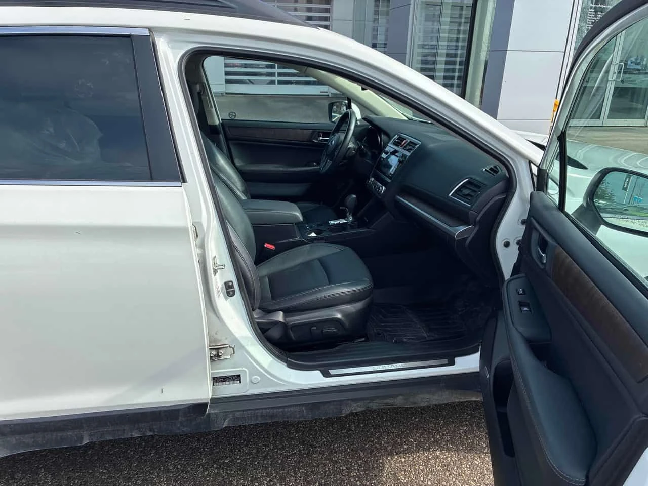 Subaru Outback * Limited * PANO* KEYLESS* ПОДГРЕВ* , снимка 17 - Автомобили и джипове - 53861889