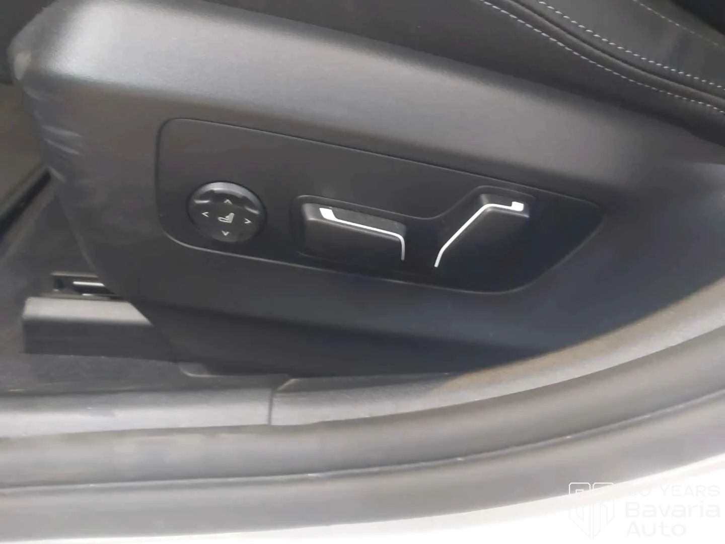 BMW 540 d xDrive Touring M Sport Paket Steptronic, снимка 12 - Автомобили и джипове - 53966809