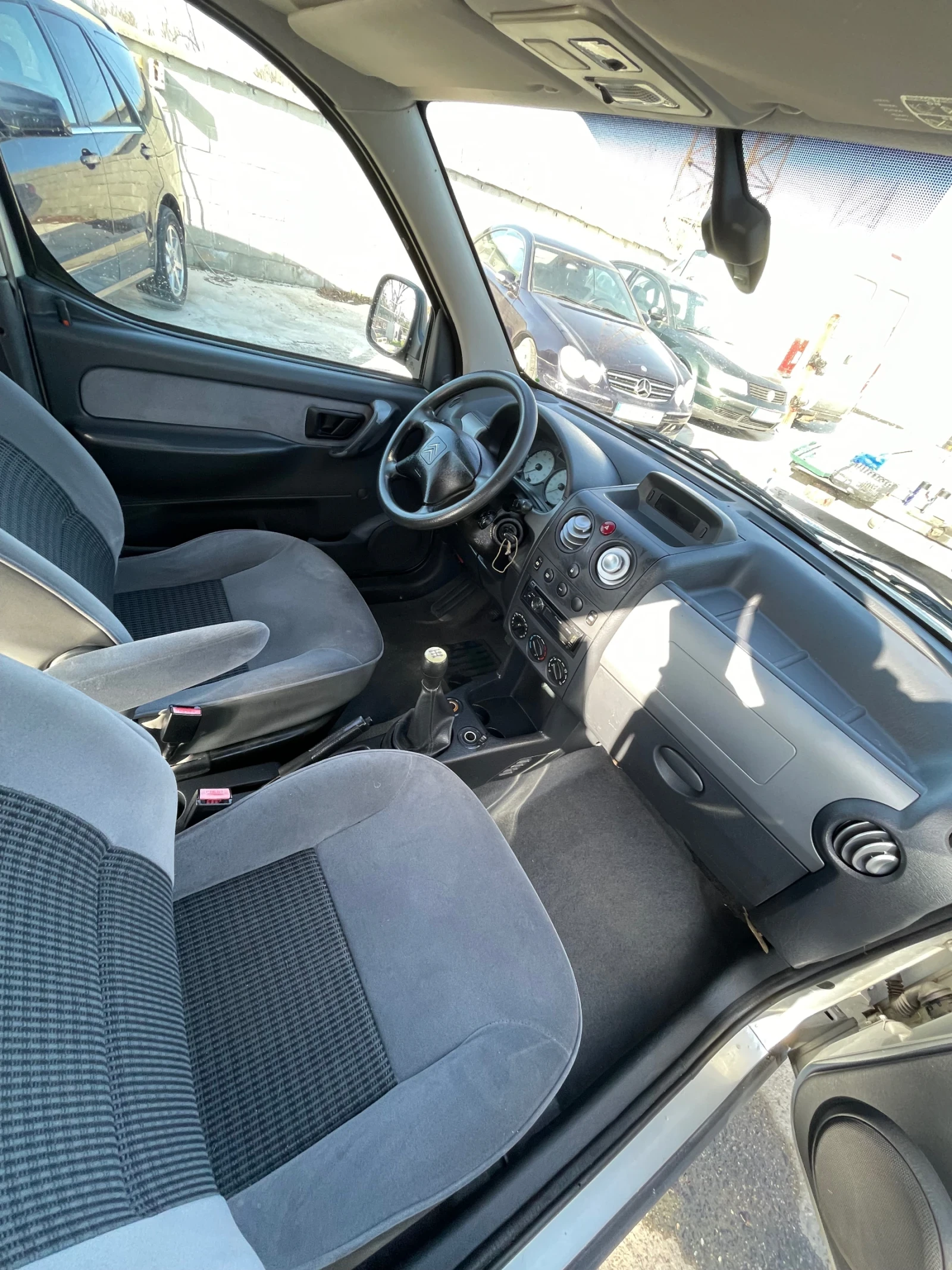 Citroen Berlingo 1.6 16V ЛЕГЛО ШВЕЙЦАРИЯ, снимка 5 - Автомобили и джипове - 53968617