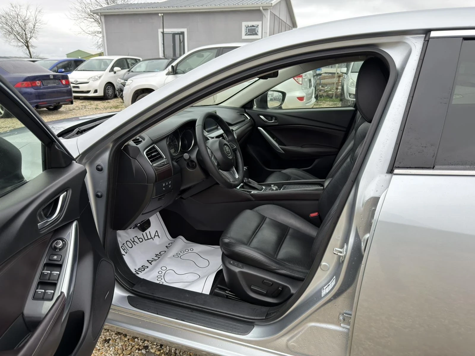 Mazda 6 2.0i FACE SWISS, снимка 9 - Автомобили и джипове - 54068333