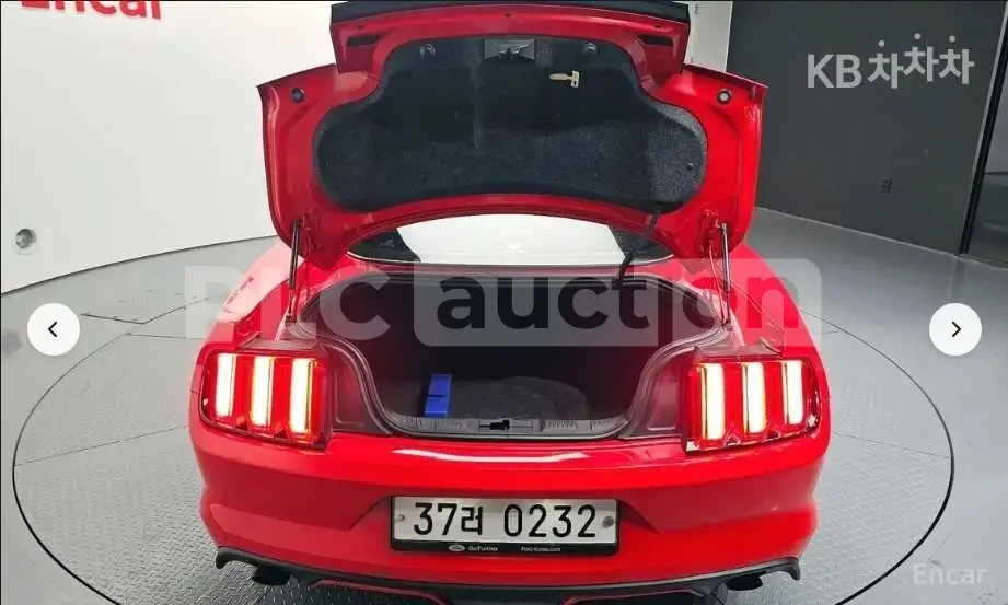 Ford Mustang, снимка 17 - Автомобили и джипове - 54103155