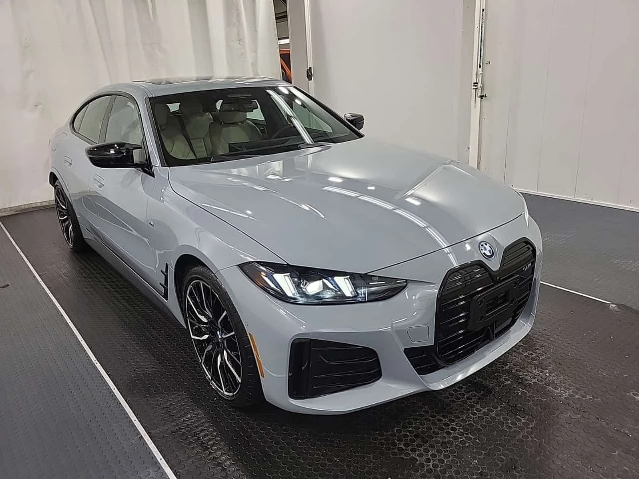 BMW i4 M50 XDRIVE  CARFAX | Mobile.bg � ����������� 2