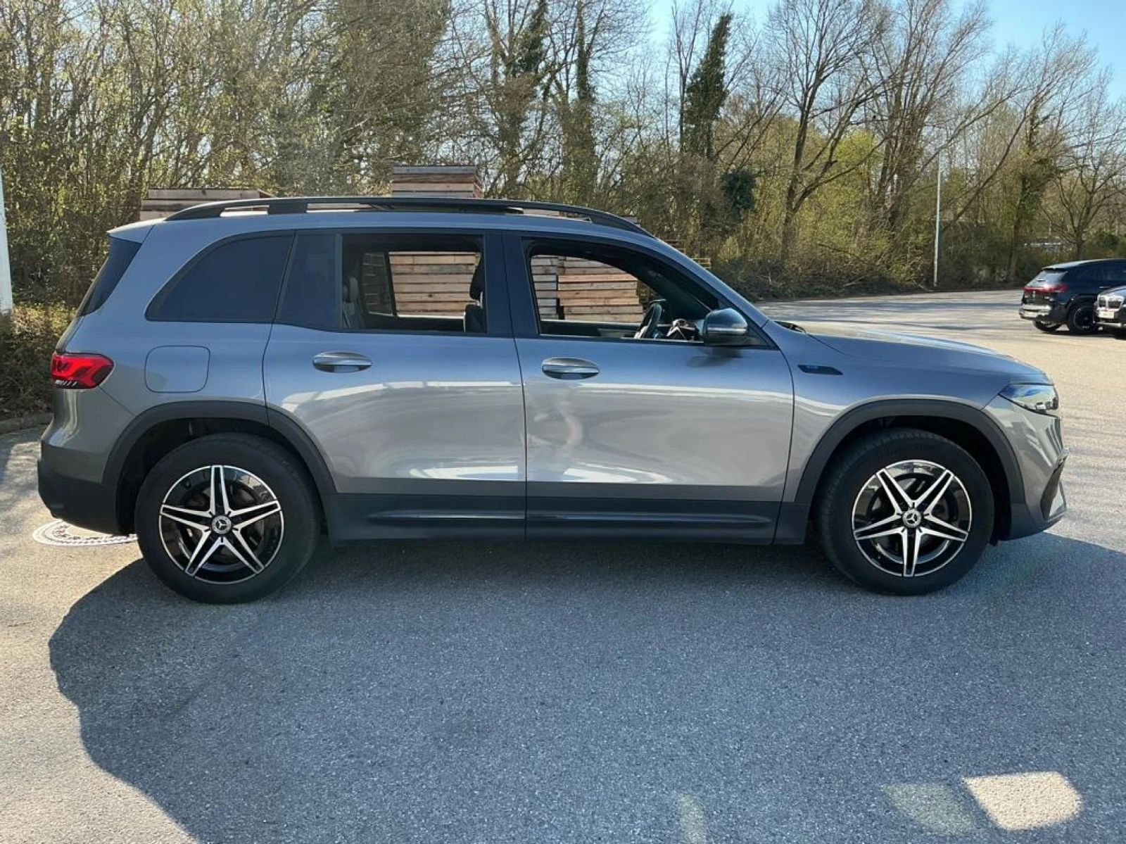 Mercedes-Benz EQB 300 AMG Line 4 Matic | Mobile.bg � ����������� 2