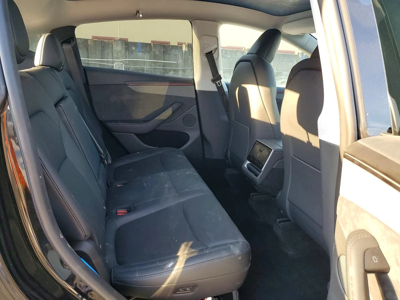 Tesla Model Y, снимка 10 - Автомобили и джипове - 54273328