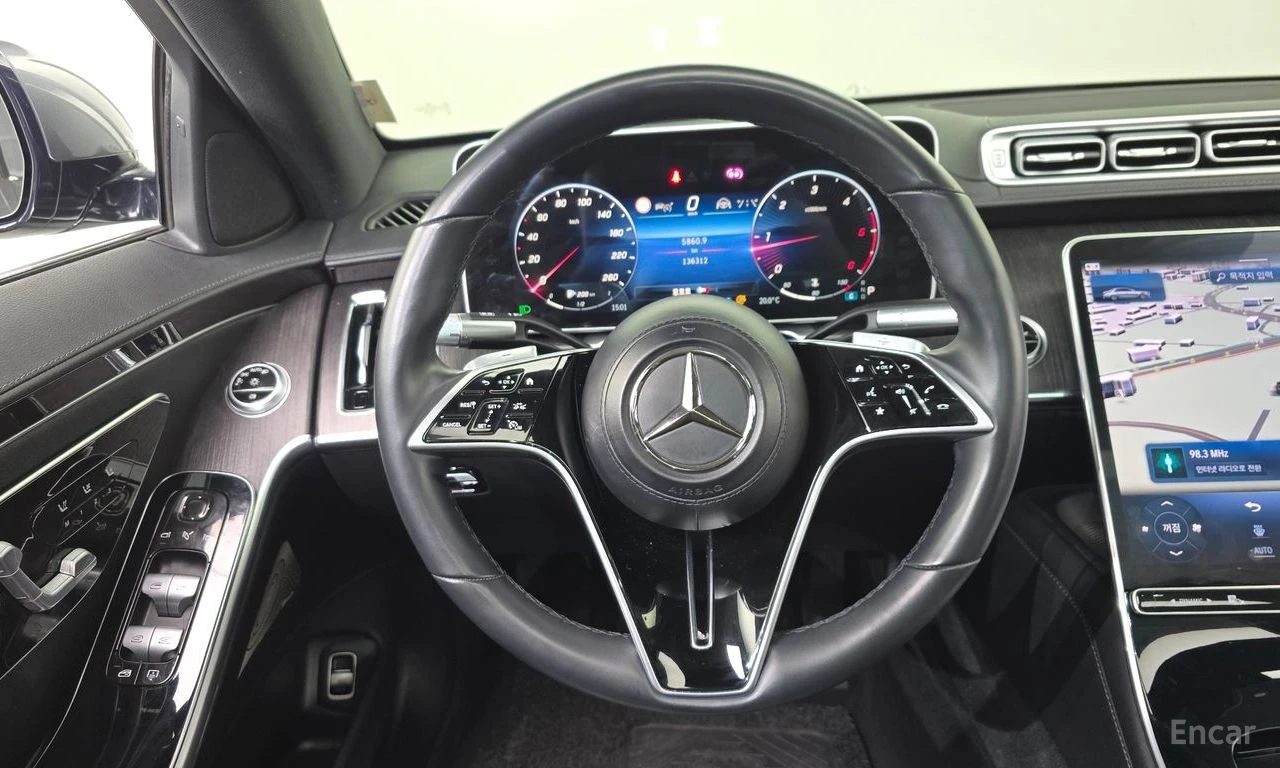 Mercedes-Benz S 350 * ПОДГРЕВ* ОБДУХВАНЕ* ПАНОРАМА* HUD* BURMESTER* , снимка 11 - Автомобили и джипове - 54460315