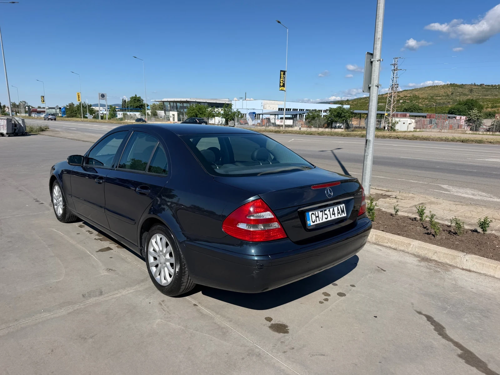 Mercedes-Benz E 240 ГАЗ/Бензин, снимка 3 - Автомобили и джипове - 54903630