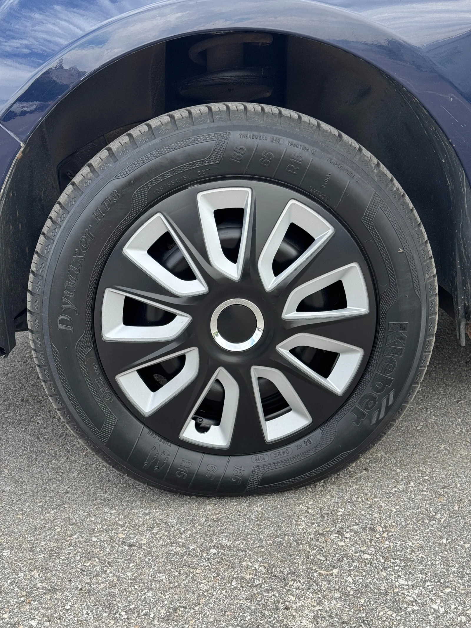 Dacia Sandero 1.2i 75кс, снимка 14 - Автомобили и джипове - 55037162