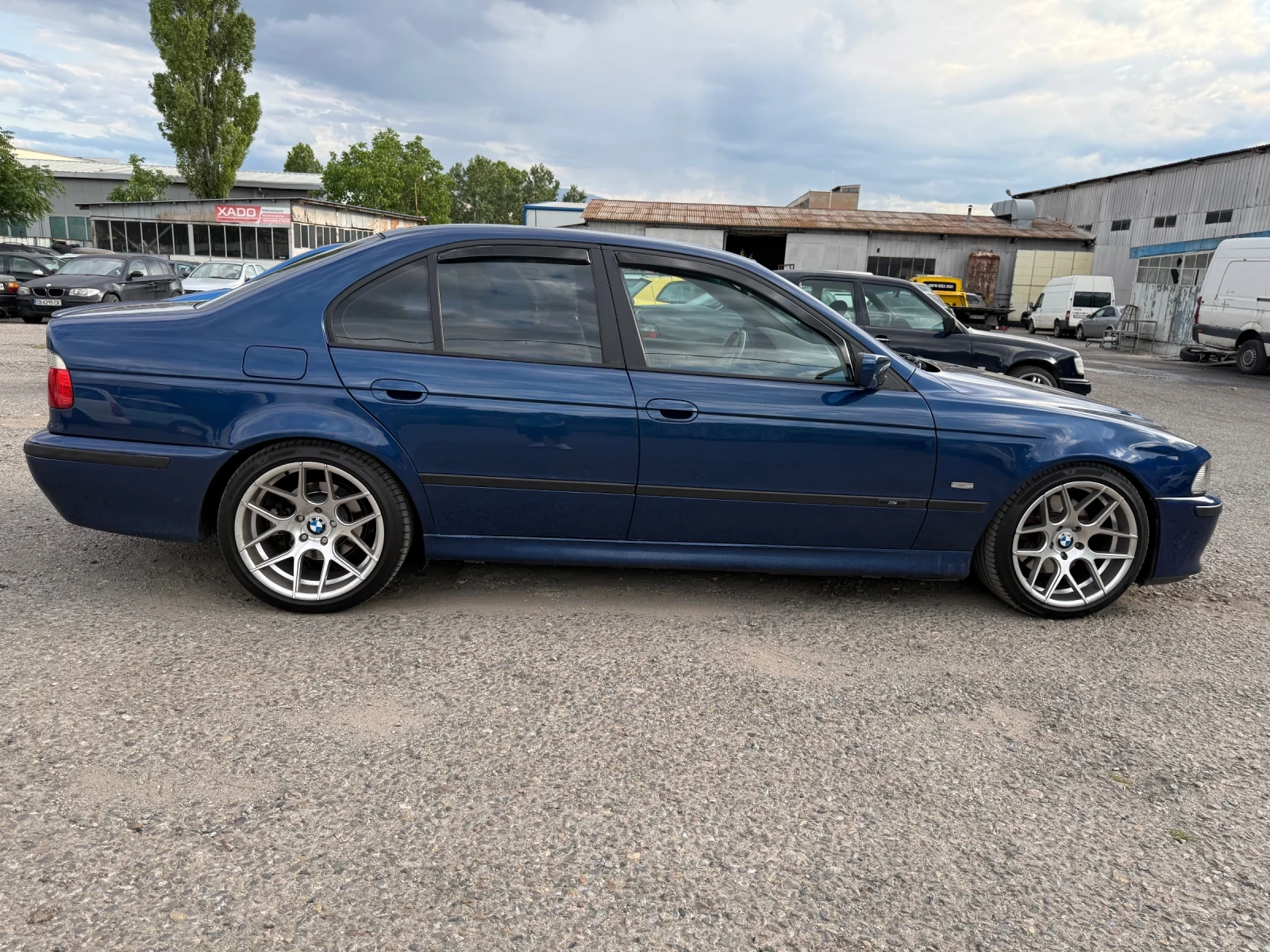 BMW 528, снимка 5 - Автомобили и джипове - 55178225