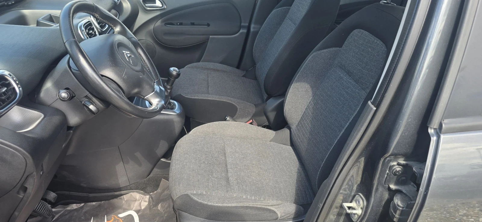 Citroen C3 Picasso 1.6 HDI, снимка 7 - Автомобили и джипове - 55229570