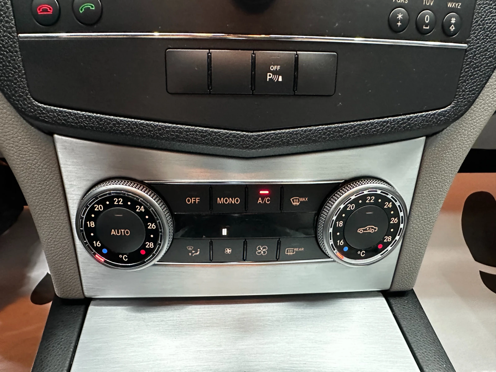 Mercedes-Benz C 280 3.0i 231 к.с./Газ/бензин/4matic/ГАРАНЦИЯ, снимка 10 - Автомобили и джипове - 55446923