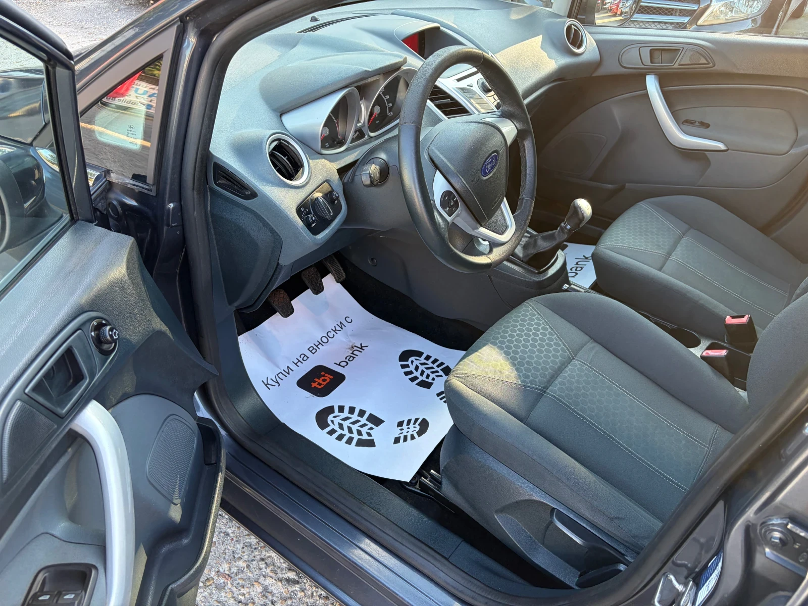Ford Fiesta 1.4 TDCI, снимка 8 - Автомобили и джипове - 55961214