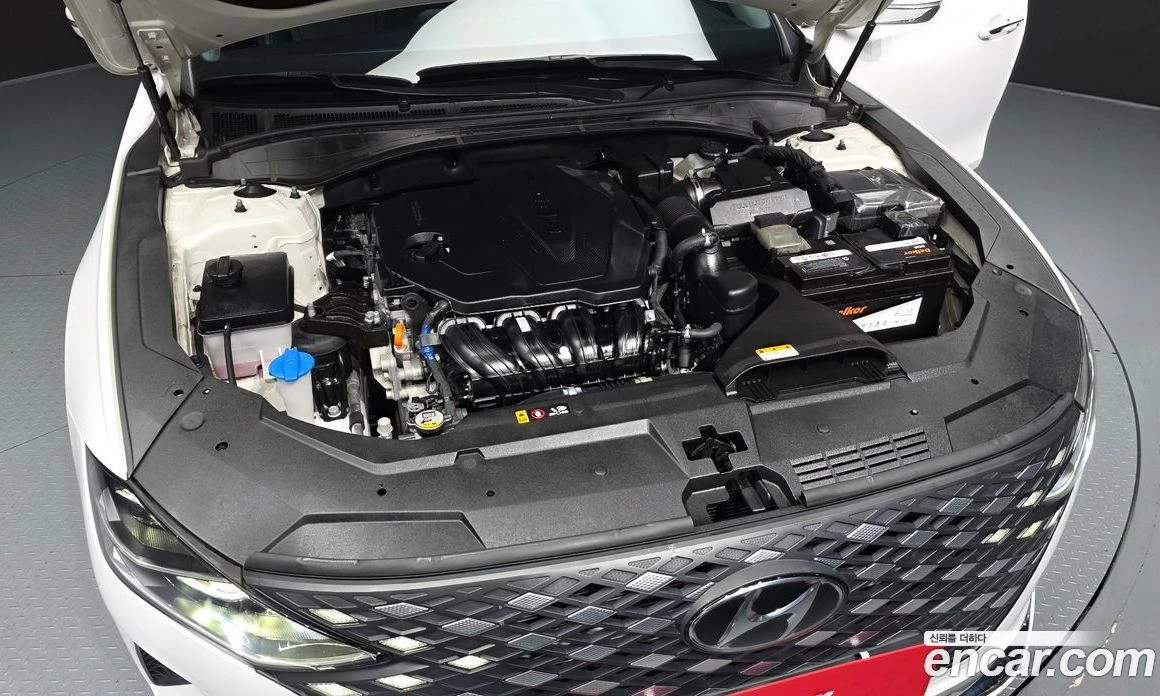 Hyundai Grandeur 2.5 Premium, снимка 6 - Автомобили и джипове - 56156076