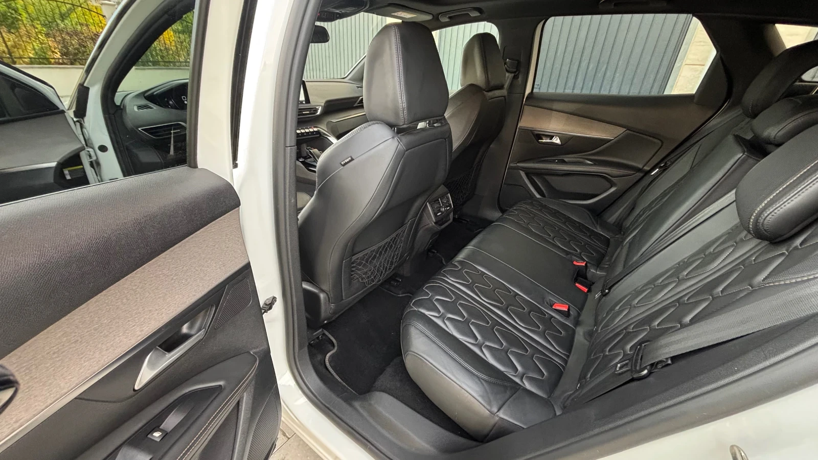 Peugeot 3008 GT 180�.�. / 78, 400��! 6�. �������� /������� ���� | Mobile.bg � ����������� 6