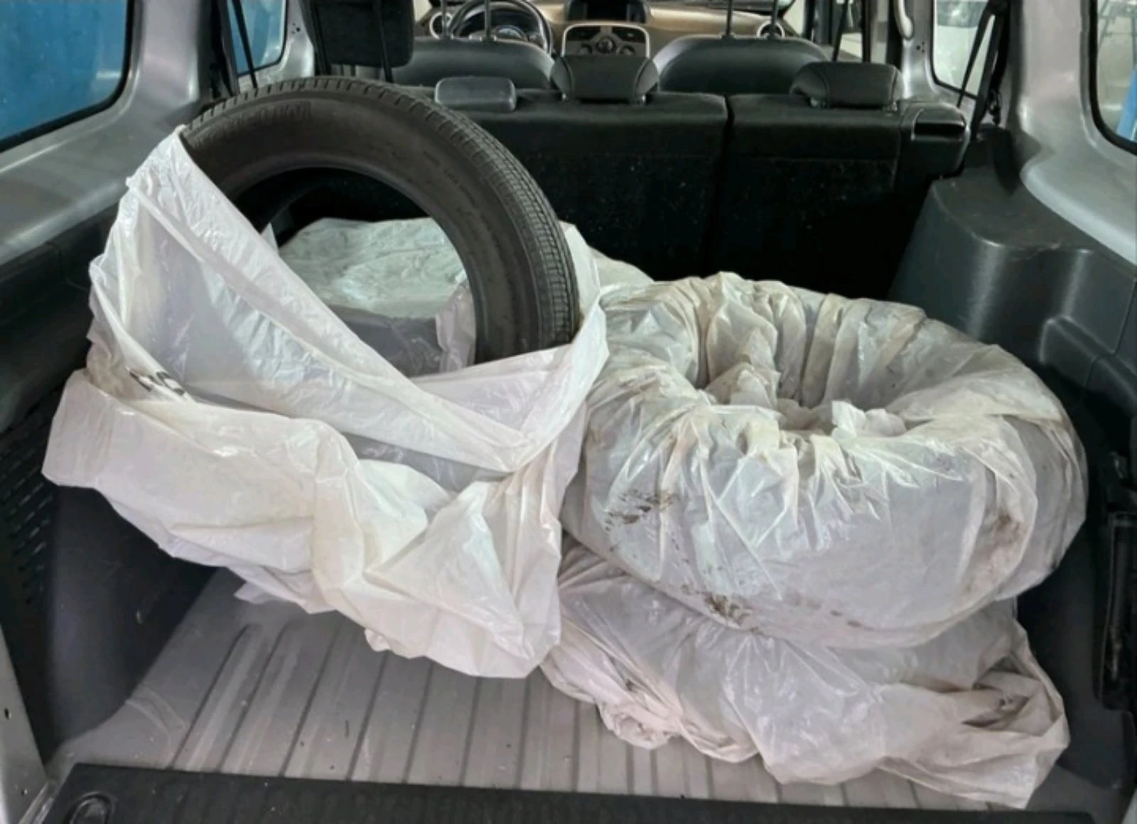 Renault Kangoo Z.E.Maxi 5, снимка 7 - Автомобили и джипове - 56688324