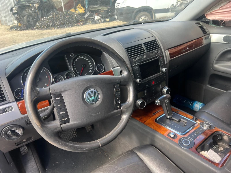 VW Touareg 3.0TDI, снимка 7 - Автомобили и джипове - 39920951