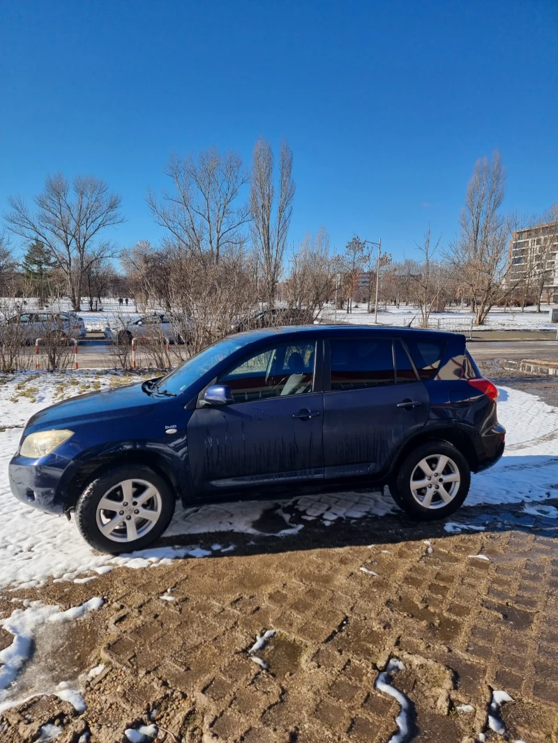 Toyota Rav4, снимка 3 - Автомобили и джипове - 48546532