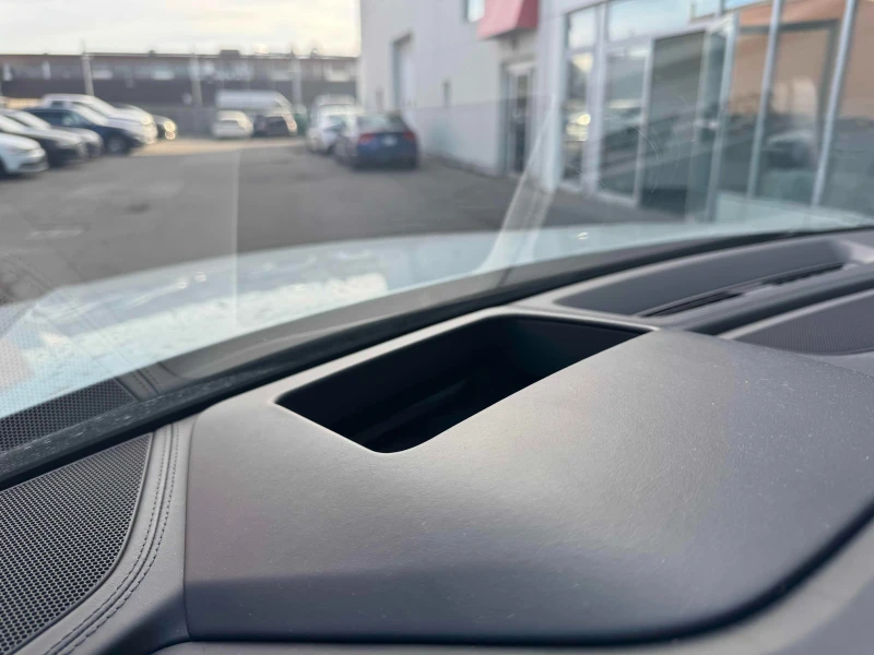 Audi Q8 HYBRID TECHNIK * * CARFAX * * АВТО КРЕДИТ * * , снимка 9 - Автомобили и джипове - 52830628