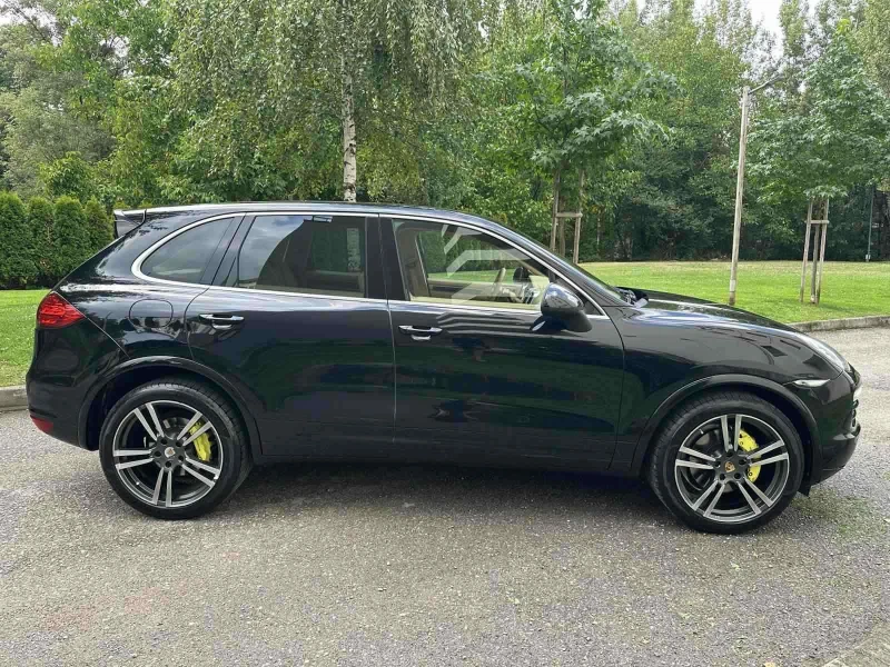Porsche Cayenne 3.0D, снимка 4 - Автомобили и джипове - 53126943