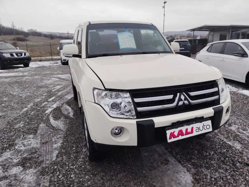 Mitsubishi Pajero Италия , снимка 2 - Автомобили и джипове - 53210500